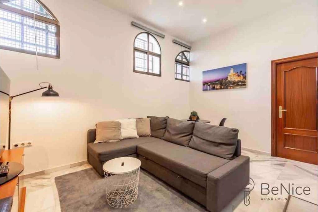 Luxury Apartamento Sevilla Centro -Triana Екстер'єр фото