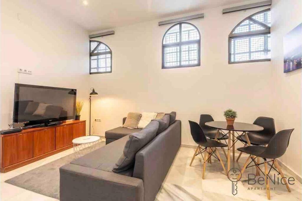 Luxury Apartamento Sevilla Centro -Triana Екстер'єр фото